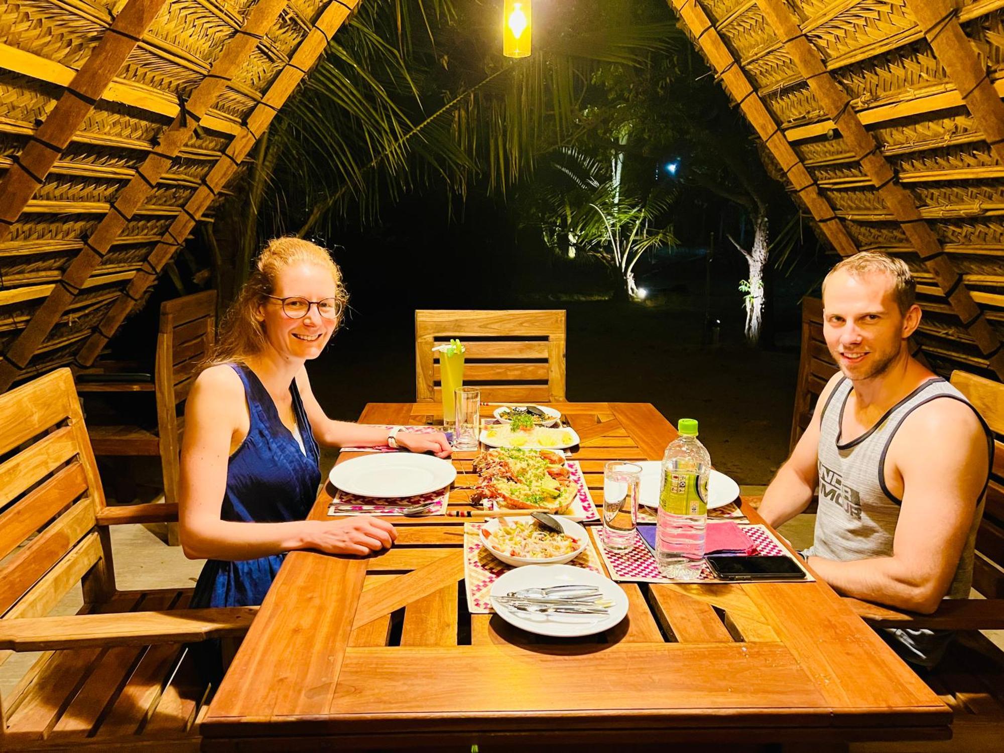 Kingfisher Beach Resort-Yala Киринда Экстерьер фото