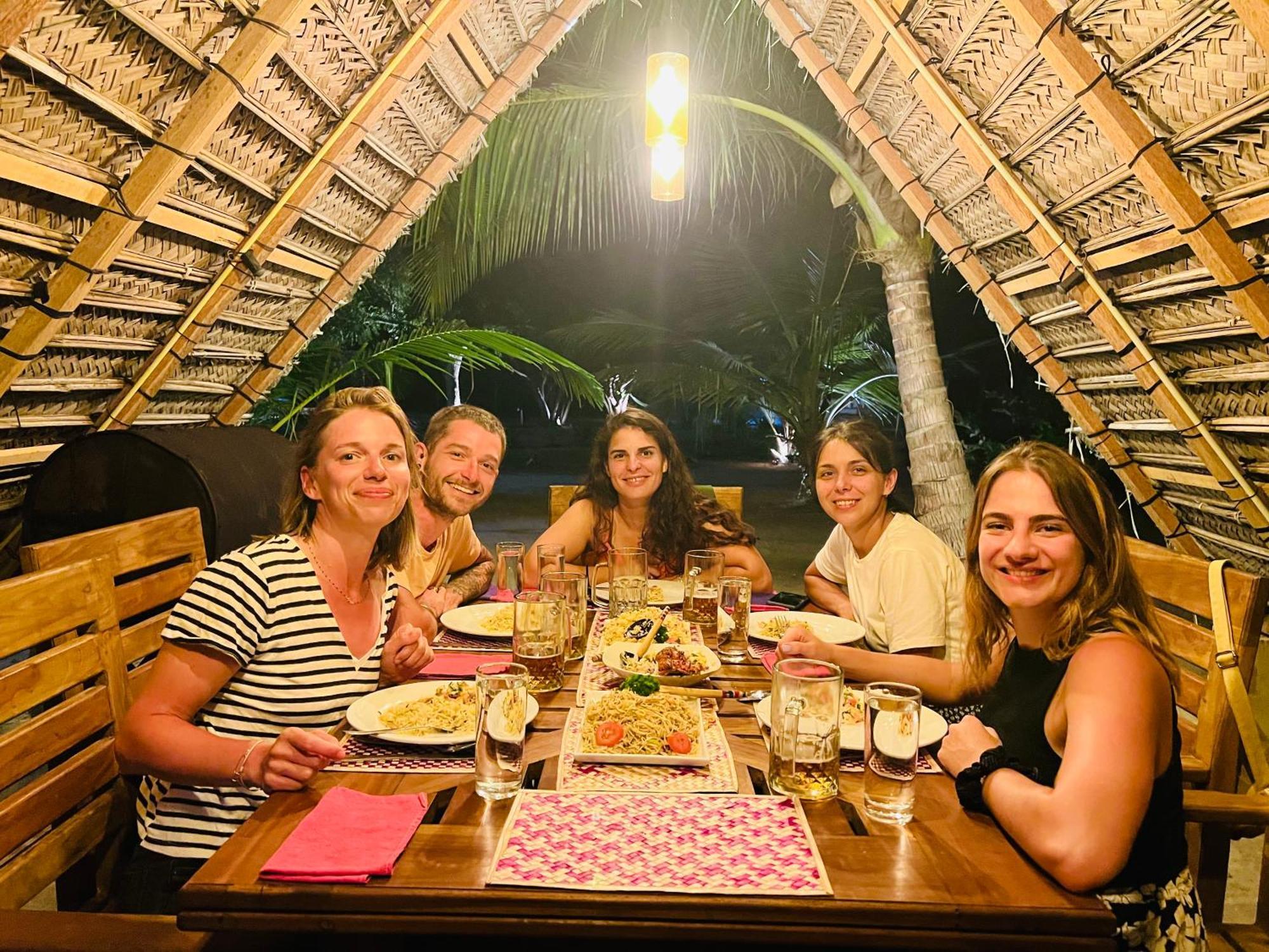 Kingfisher Beach Resort-Yala Киринда Экстерьер фото